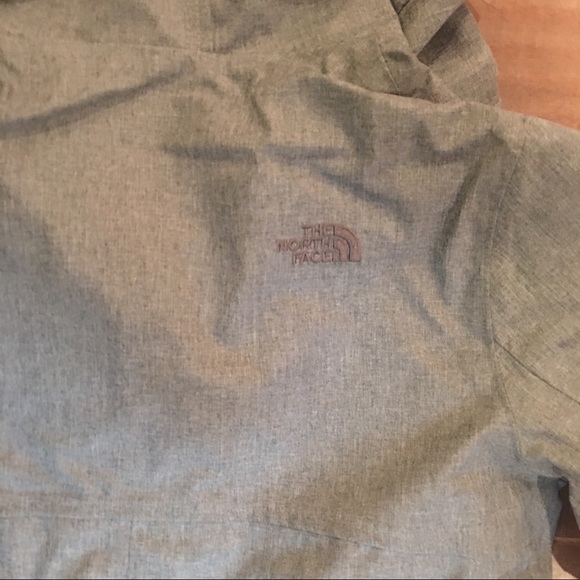 ⚠️One Left⚠️Large North Face Trench Raincoat - Picture 4 of 7